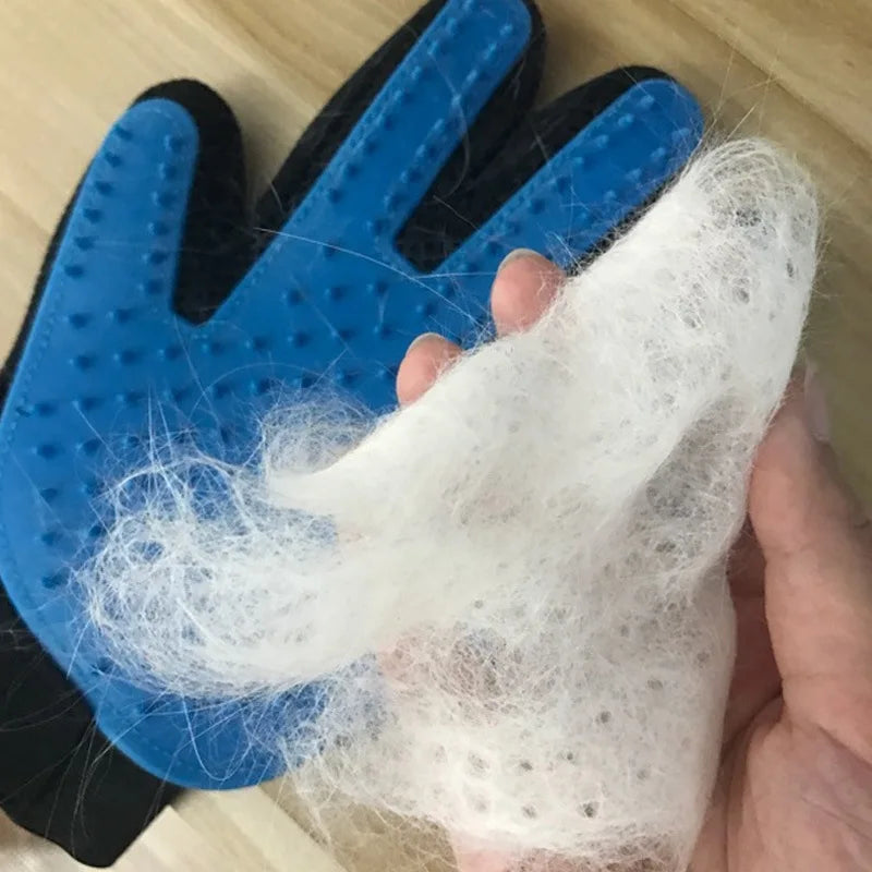 Pet Grooming Glove for Cats and Dogs - Deshedding Brush and Massage Tool for Effective Hair Removal and Cleaning